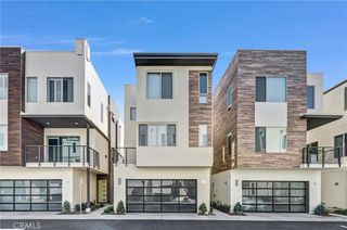 18 Ebb Tide, Newport Beach, CA 92663