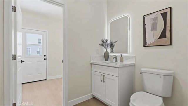 5513 S Mullen, Los Angeles, CA 90043
