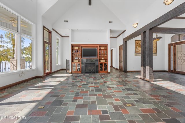 265 E Shore Drive, Rockwood, TN 37854