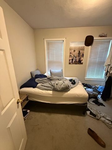 190 L St 2, Boston, MA 02127