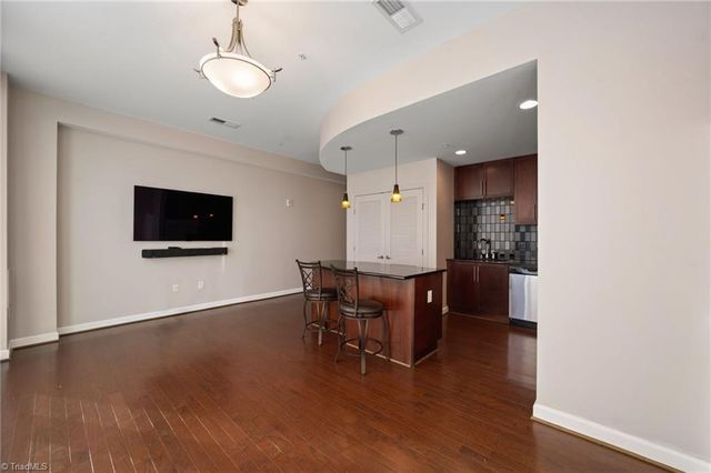 201 N Elm Street 1404, Greensboro, NC 27401