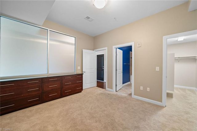 201 N Elm Street 1404, Greensboro, NC 27401