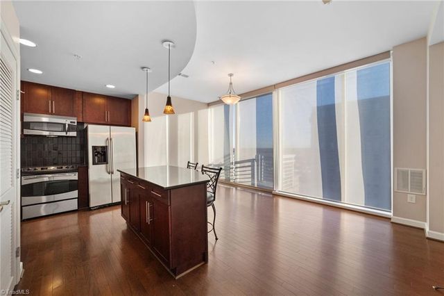 201 N Elm Street 1404, Greensboro, NC 27401