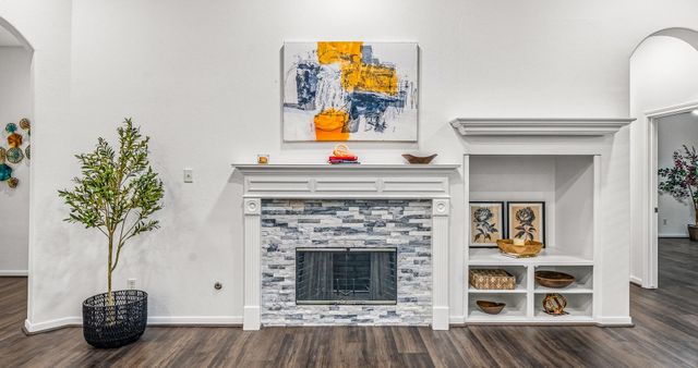 2010 Lincoln Crest Way, Sugar Land, TX 77498