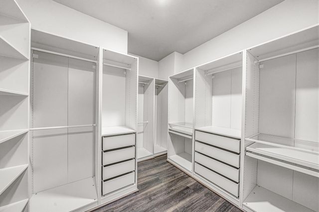 2010 Lincoln Crest Way, Sugar Land, TX 77498