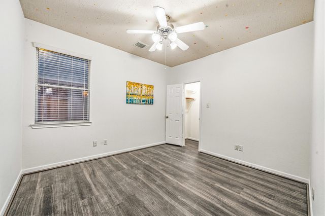 2010 Lincoln Crest Way, Sugar Land, TX 77498