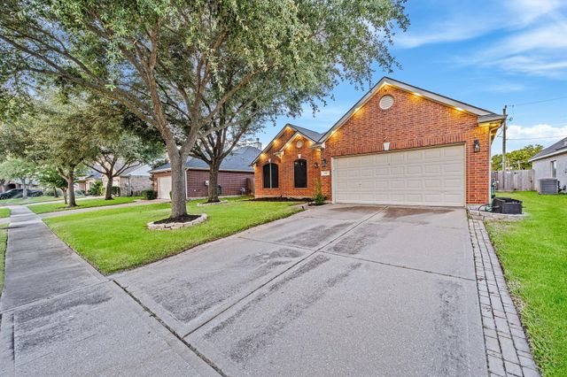2010 Lincoln Crest Way, Sugar Land, TX 77498