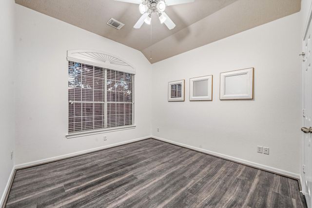 2010 Lincoln Crest Way, Sugar Land, TX 77498