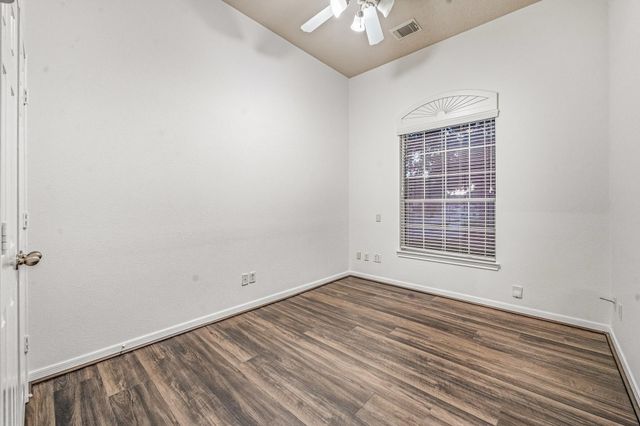 2010 Lincoln Crest Way, Sugar Land, TX 77498