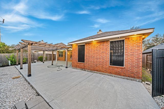 2010 Lincoln Crest Way, Sugar Land, TX 77498