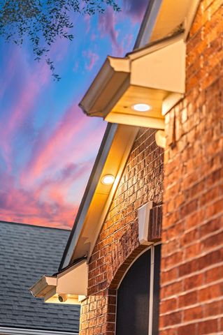 2010 Lincoln Crest Way, Sugar Land, TX 77498