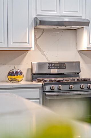 2010 Lincoln Crest Way, Sugar Land, TX 77498