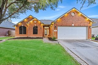 2010 Lincoln Crest Way, Sugar Land, TX 77498