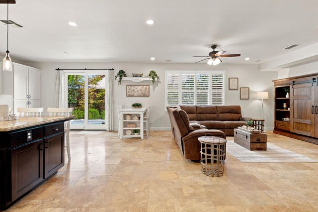 2186 Greger St, Oakdale, CA 95361
