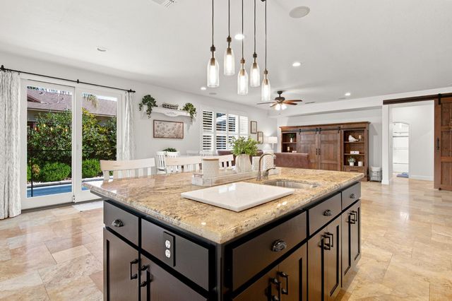 2186 Greger St, Oakdale, CA 95361