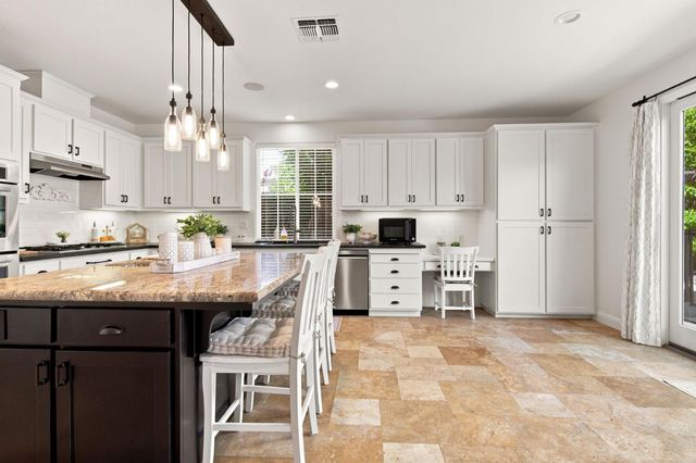 2186 Greger St, Oakdale, CA 95361