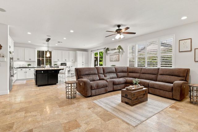 2186 Greger St, Oakdale, CA 95361