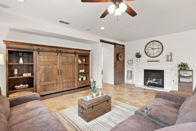 2186 Greger St, Oakdale, CA 95361