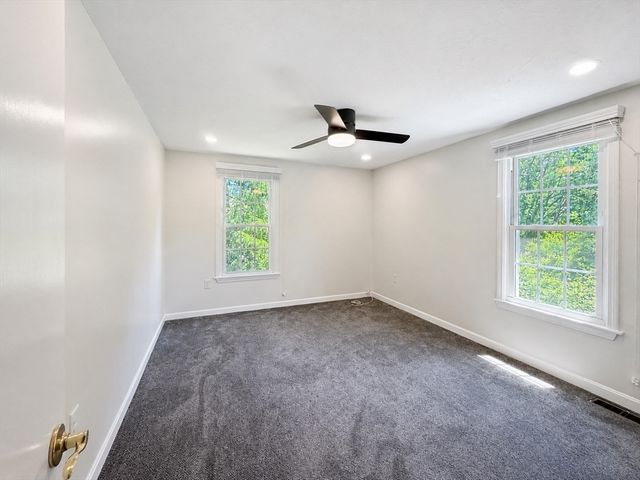 225 River Rd, Tewksbury, MA 01876