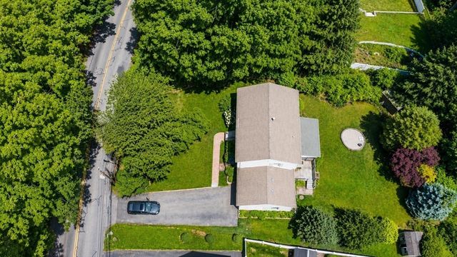 225 River Rd, Tewksbury, MA 01876