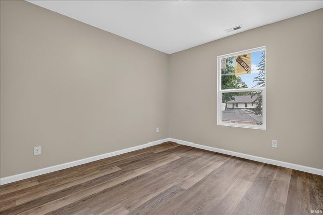 1026 Clover Street, South Bend, IN 46615