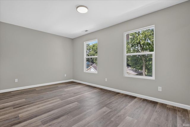 1026 Clover Street, South Bend, IN 46615