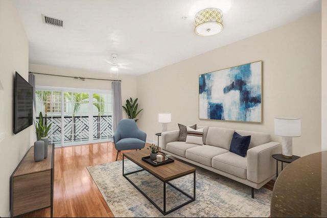 438 NE 2nd Ave, Fort Lauderdale, FL 33301