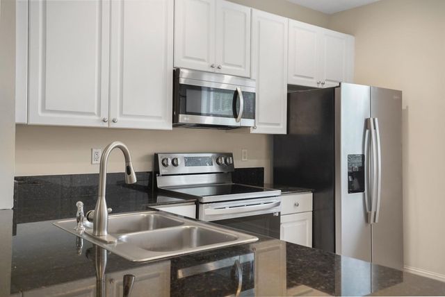 438 NE 2nd Ave, Fort Lauderdale, FL 33301