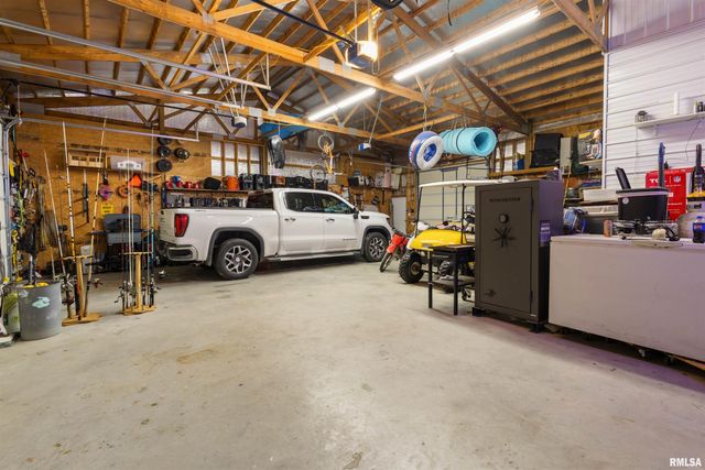 221 E Gore Street, Goreville, IL 62939