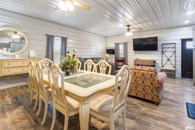 221 E Gore Street, Goreville, IL 62939