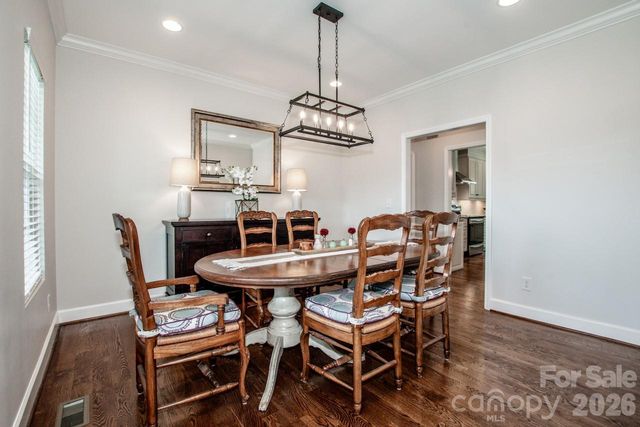 3211 Oakdale Road, Charlotte, NC 28216