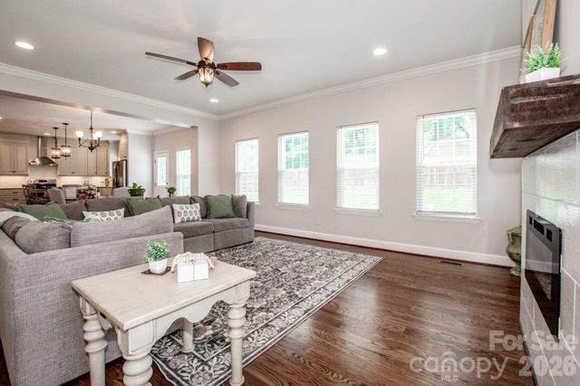 3211 Oakdale Road, Charlotte, NC 28216