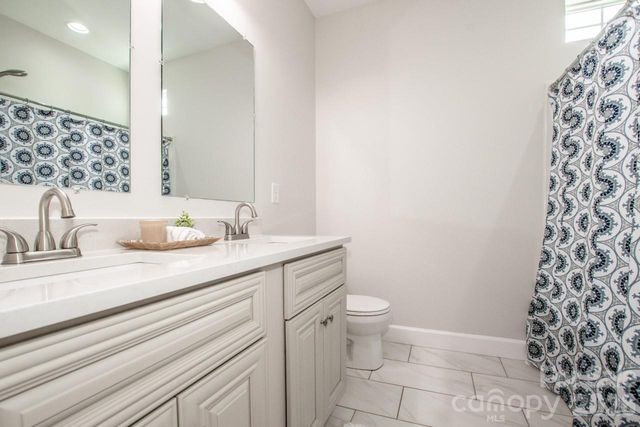 3211 Oakdale Road, Charlotte, NC 28216