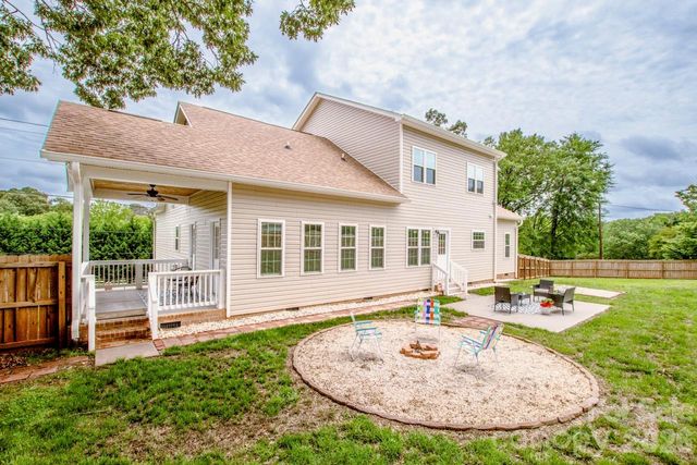 3211 Oakdale Road, Charlotte, NC 28216