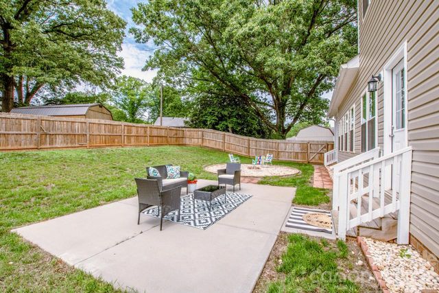 3211 Oakdale Road, Charlotte, NC 28216