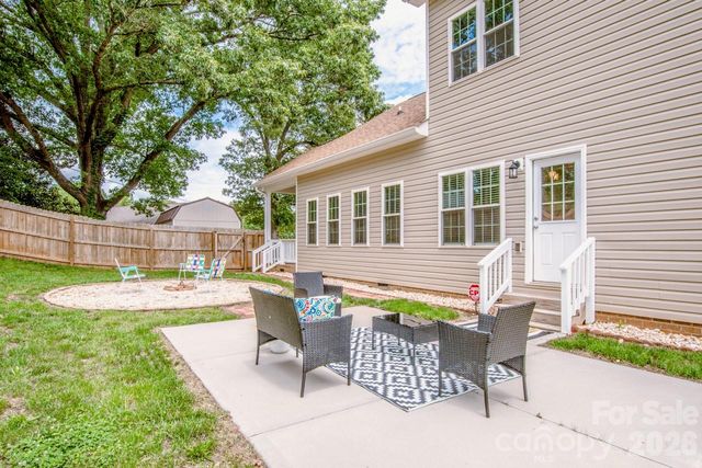 3211 Oakdale Road, Charlotte, NC 28216