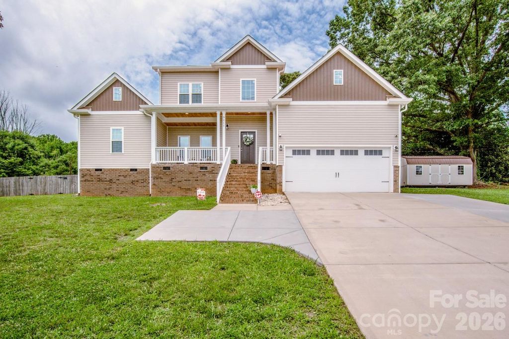 3211 Oakdale Road, Charlotte, NC 28216