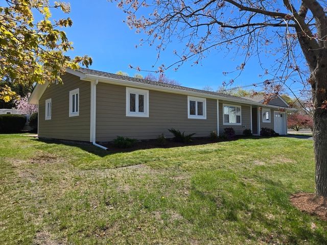 1 Ridge Hill Rd, Canton, MA 02021