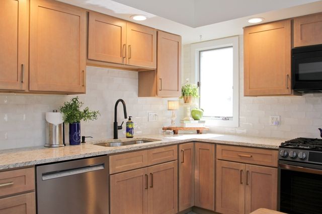 38 Virginia Street, Springfield, MA 01108