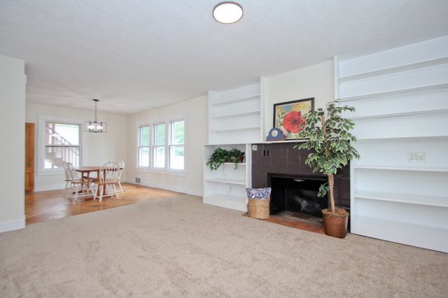 38 Virginia Street, Springfield, MA 01108
