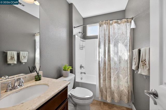 5271 5271 Salerno Dr, Dublin, CA 94568