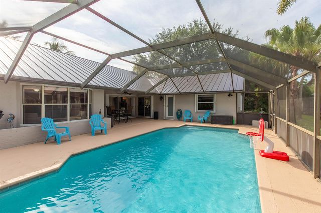 1741 Grantham Drive, Wellington, FL 33414
