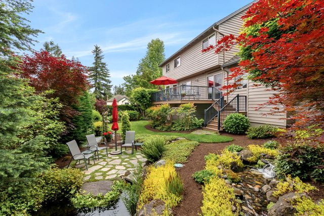 1960 Sunburst Terrace, West Linn, OR 97068
