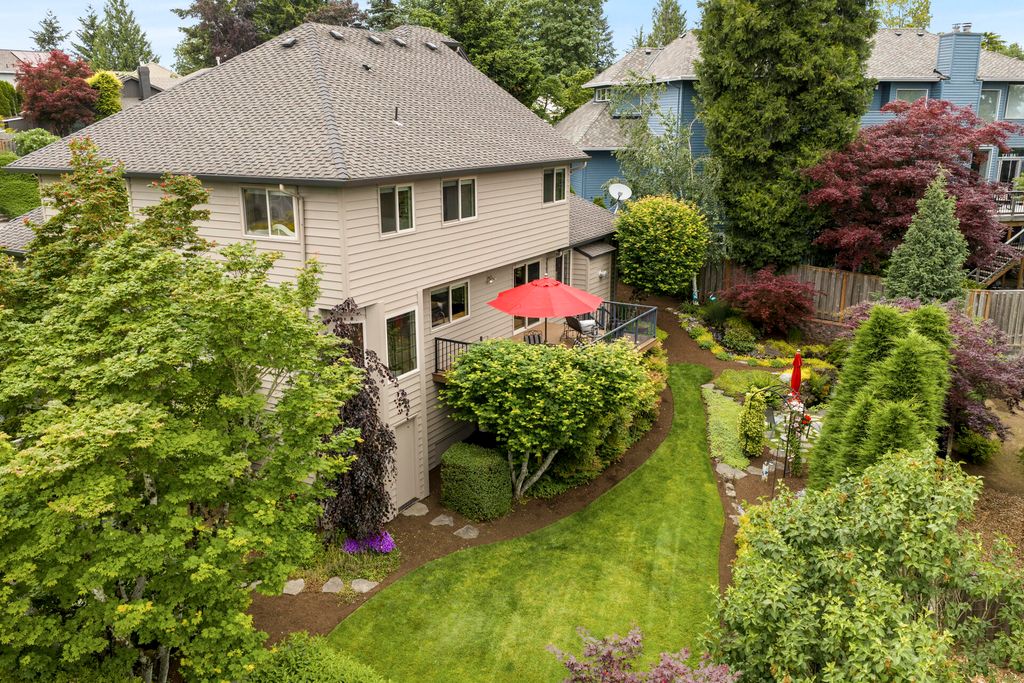 1960 Sunburst Terrace, West Linn, OR 97068