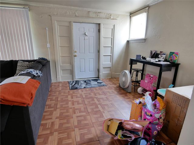 7210 Normandy Place, St Louis, MO 63121