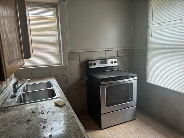 7210 Normandy Place, St Louis, MO 63121