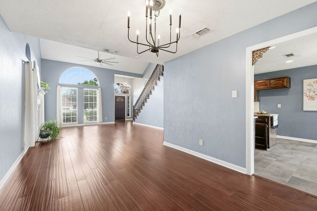 7221 Mccoy Drive, Watauga, TX 76148