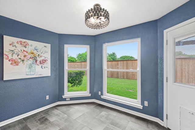 7221 Mccoy Drive, Watauga, TX 76148