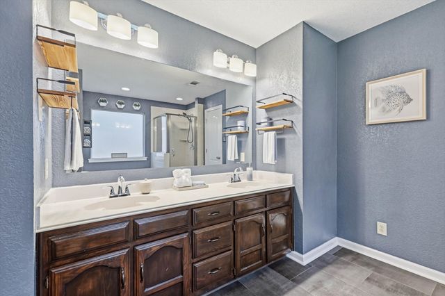 7221 Mccoy Drive, Watauga, TX 76148