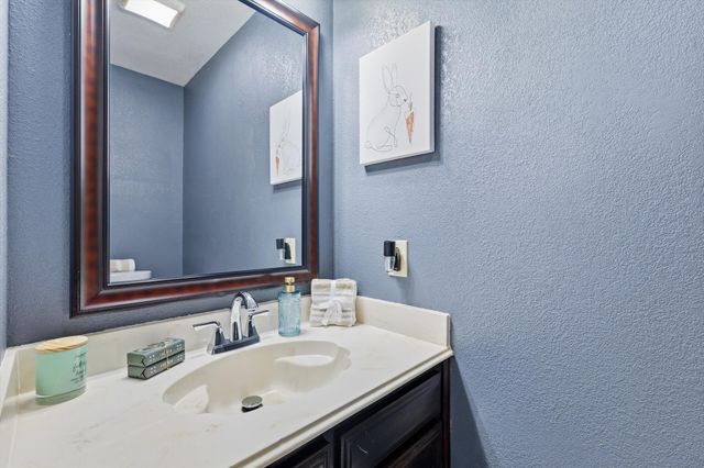 7221 Mccoy Drive, Watauga, TX 76148